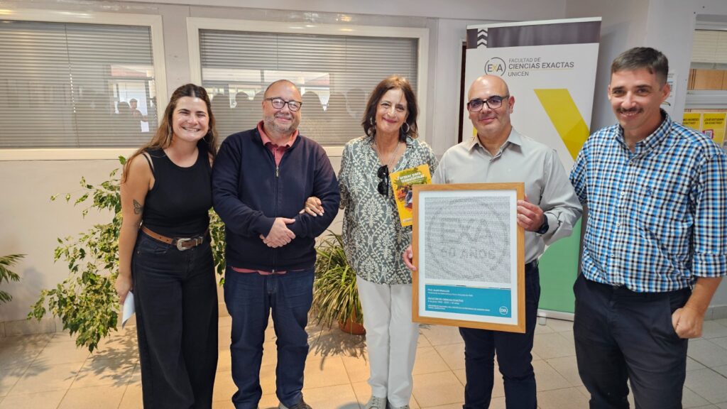 La Facultad de Ciencias Exactas reconoció la trayectoria del Grupo “Memoria por la Vida en Democracia” a 30 años de su creación