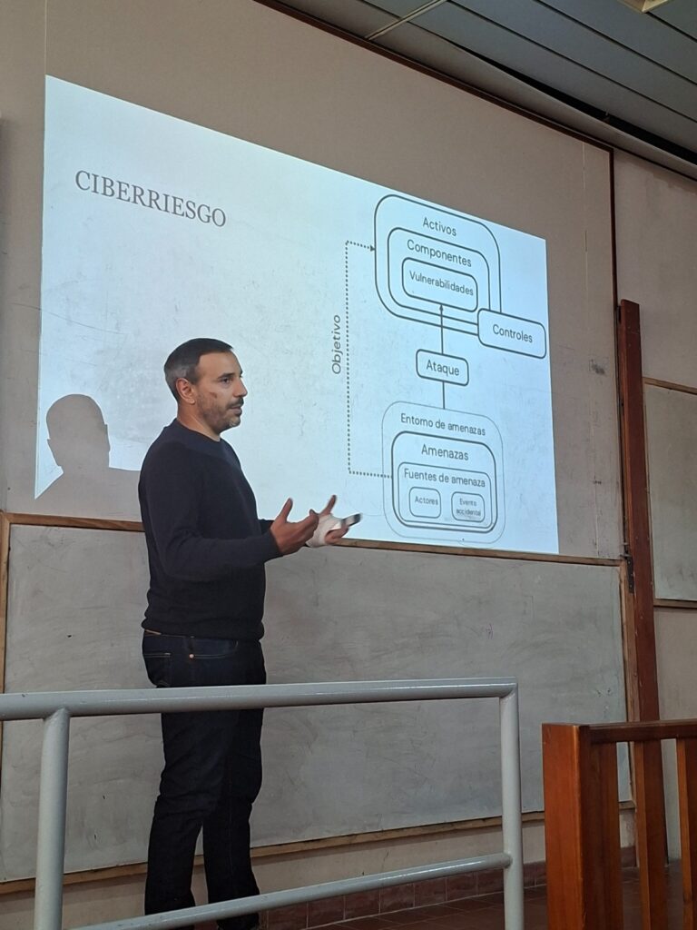 Se dictó la charla
